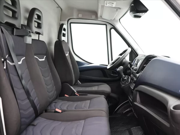Iveco Daily 2,3 35C16 115kW L4H3 CZ DPH - foto 12
