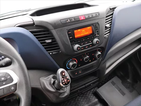 Iveco Daily 2,3 35C16 115kW L4H3 CZ DPH - foto 15