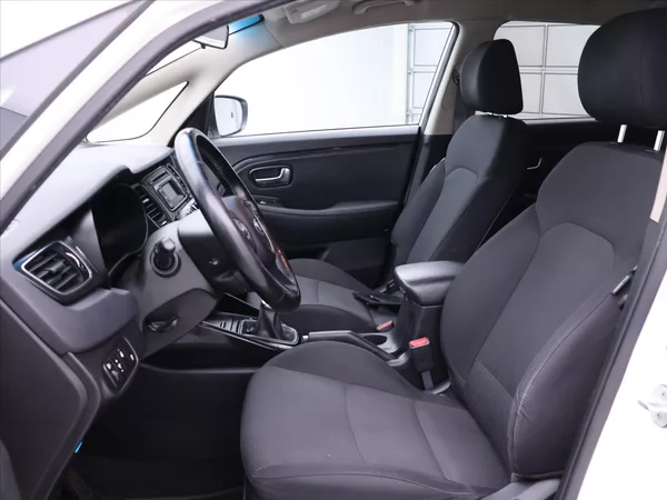 Kia Carens 1,7 CRDi 85kW CZ Comfort 2.Maj - foto 10