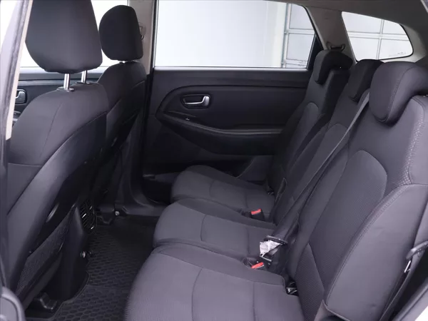 Kia Carens 1,7 CRDi 85kW CZ Comfort 2.Maj - foto 13