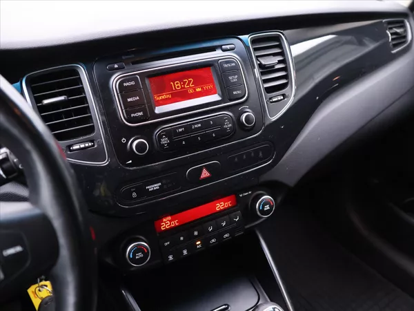 Kia Carens 1,7 CRDi 85kW CZ Comfort 2.Maj - foto 18