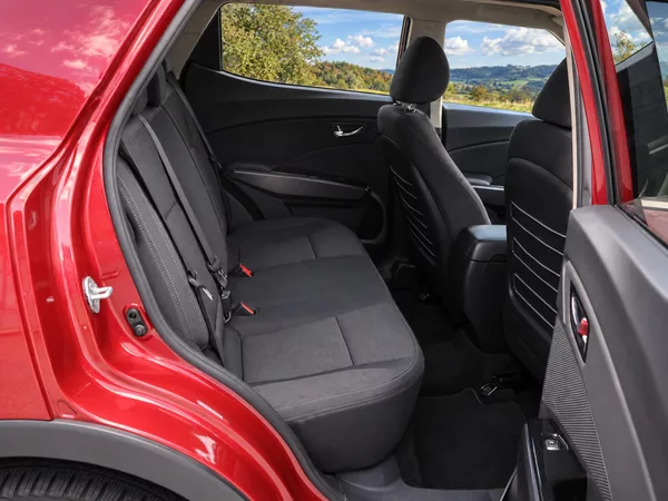 SsangYong Tivoli 1,5 T-GDI 120kW Grand Automat - foto 13