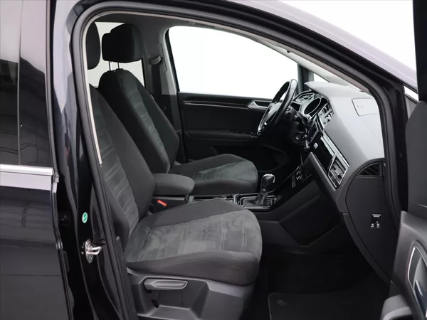 Volkswagen Touran 2,0 TDI 110kW DSG Highline 7M - foto 12