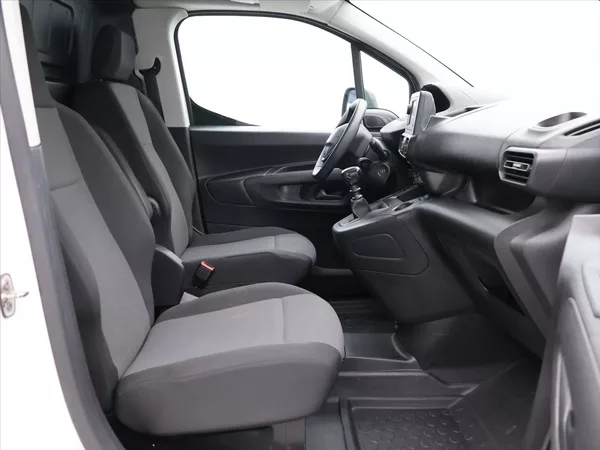 Peugeot Partner 1,5 HDI 75 kW Klima DPH CZ 1.M - foto 12