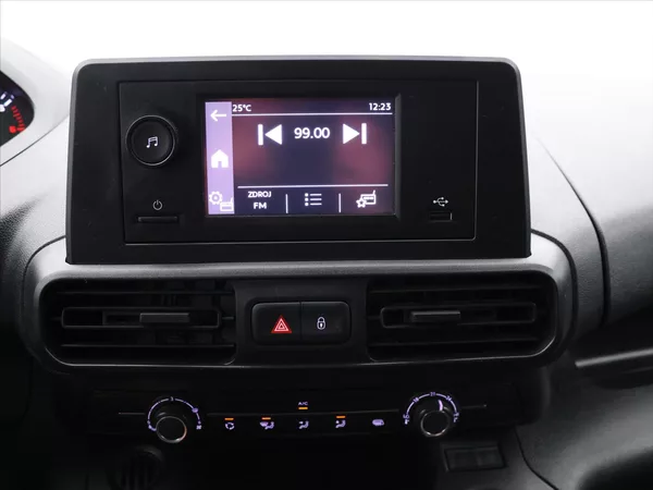 Peugeot Partner 1,5 HDI 75 kW Klima DPH CZ 1.M - foto 20