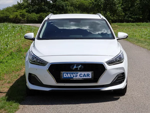 Hyundai i30 1.6 CRDi Automat CZ Style LED - foto 32