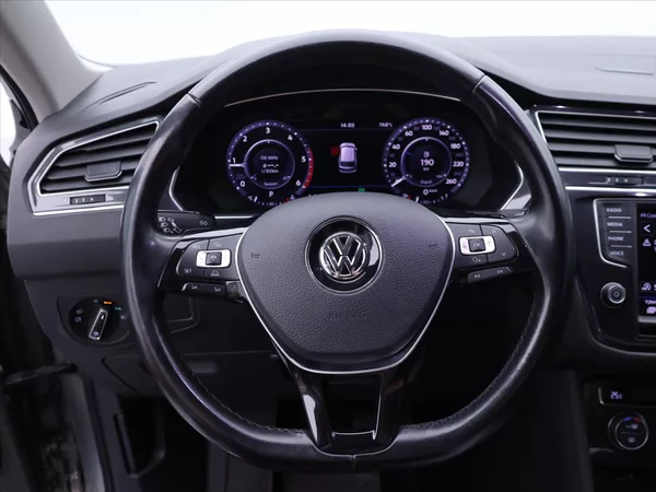 Volkswagen Tiguan 2,0 BiTDI 176 kW 4Motion DSG - foto 17