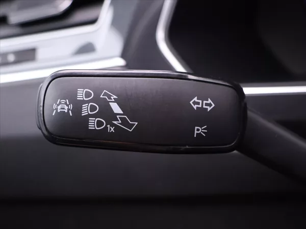 Volkswagen Tiguan 2,0 BiTDI 176 kW 4Motion DSG - foto 19