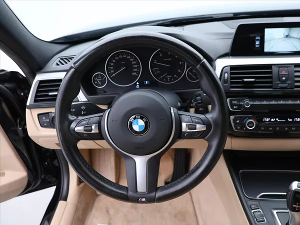 BMW Řada 3 2,0 318d M Sport Aut. CZ DPH - foto 18