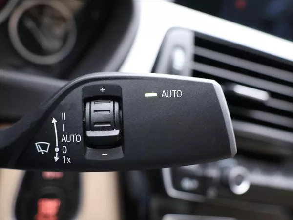BMW Řada 3 2,0 318d M Sport Aut. CZ DPH - foto 19