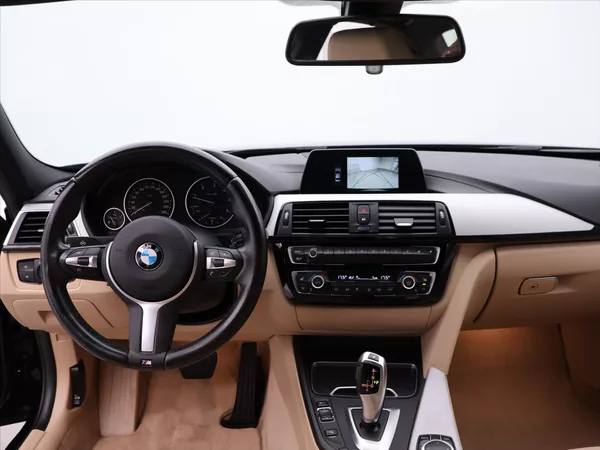 BMW Řada 3 2,0 318d M Sport Aut. CZ DPH - foto 26