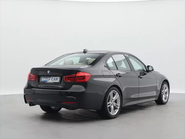 BMW Řada 3 2,0 318d M Sport Aut. CZ DPH - foto 7