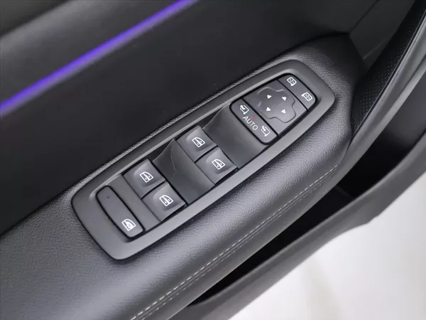 Renault Mégane 1,5 dCi 81kW Energy Bose CZ - foto 14