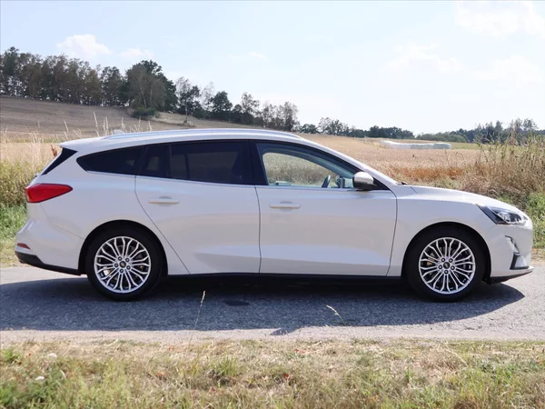 Ford Focus 1,5 Titanium X CZ 1.Maj. DPH