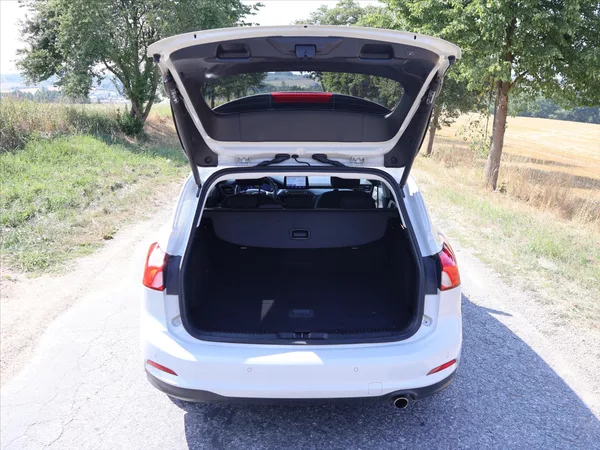 Ford Focus 1,5 Titanium X CZ 1.Maj. DPH - foto 3