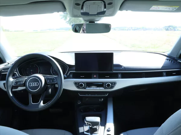 Audi A4 2,0 35 TDI CZ Advanced DPH - foto 12