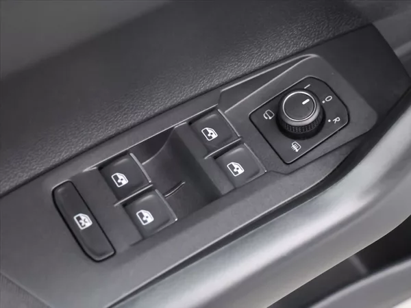 Volkswagen Polo 2,0 TSI GTI DSG Virtual Matrix - foto 14