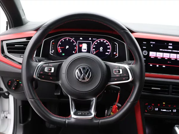 Volkswagen Polo 2,0 TSI GTI DSG Virtual Matrix - foto 16