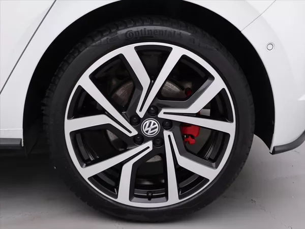 Volkswagen Polo 2,0 TSI GTI DSG Virtual Matrix - foto 27