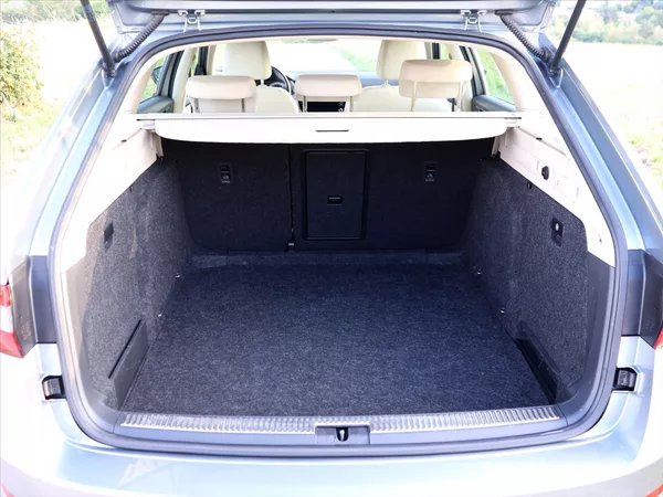Škoda Superb 2,0 TDI DSG 4x4 CZ Style DPH - foto 3