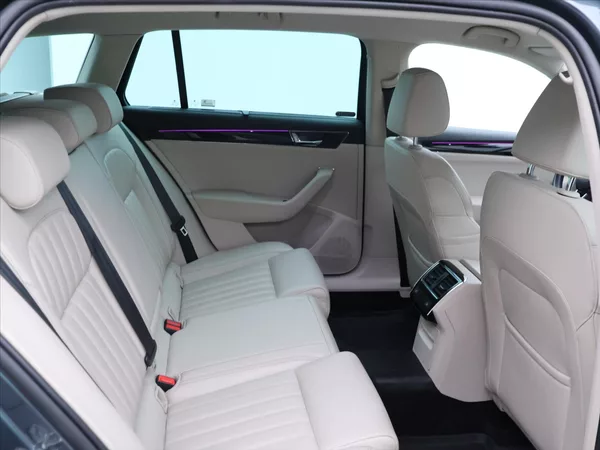 Škoda Superb 2,0 TSI 200kW L&K 4x4 DSG DPH - foto 14