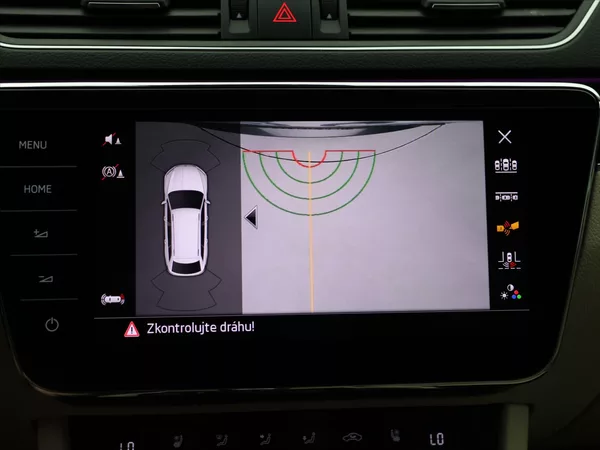 Škoda Superb 2,0 TSI 200kW L&K 4x4 DSG DPH - foto 26