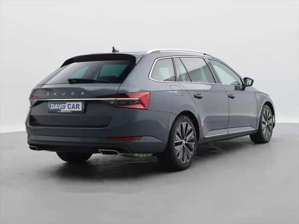 Škoda Superb 2,0 TSI 200kW L&K 4x4 DSG DPH - foto 7