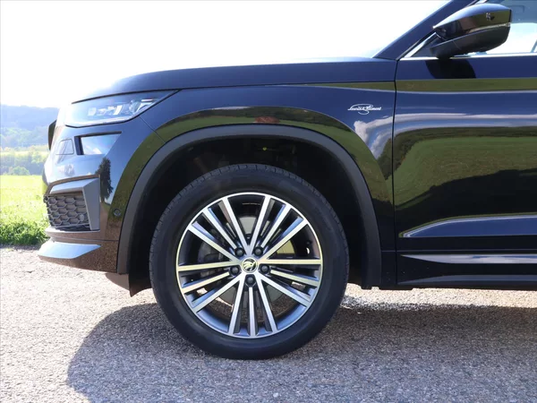 Škoda Kodiaq 2,0 TDI 147kW 4x4 DSG L&K DPH - foto 37