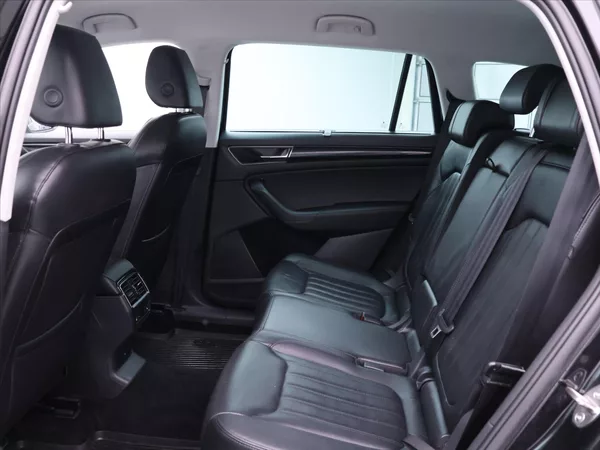 Škoda Kodiaq 2,0 TDI DSG 4x4 L&K DPH CZ 1Ma - foto 14