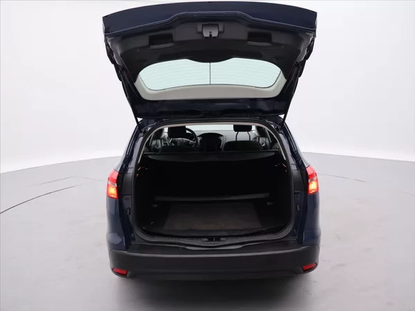 Ford Focus 1,5 TDCI 70 kW Aut.klima CZ - foto 9