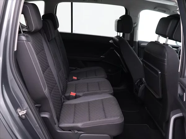 Volkswagen Touran 1,4 TSI 110kW DSG Join 7-Míst - foto 14