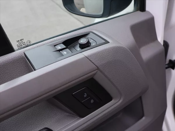 Volkswagen Crafter 2,0 TDI 103kW L2H2 CZ LED DPH - foto 14