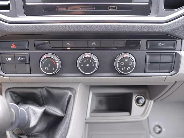 Volkswagen Crafter 2,0 TDI 103kW L2H2 CZ LED DPH - foto 19