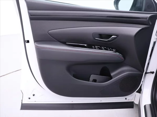 Hyundai Tucson 1,6 T-GDI 110kW CZ N-Line DPH - foto 11