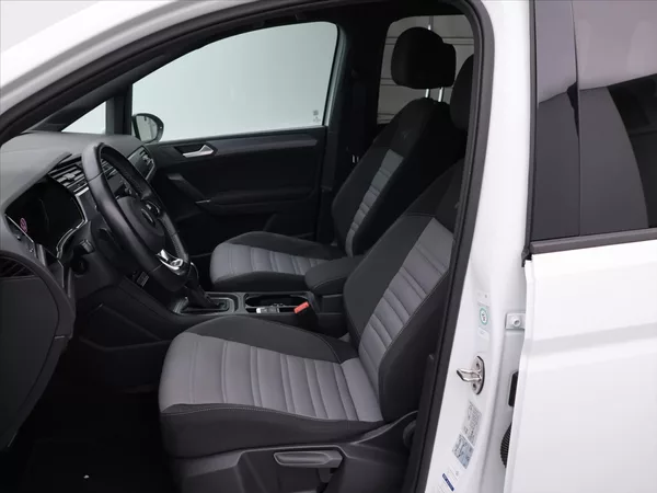 Volkswagen Touran 1,5 TSI 110 kW DSG R-line DPH - foto 11