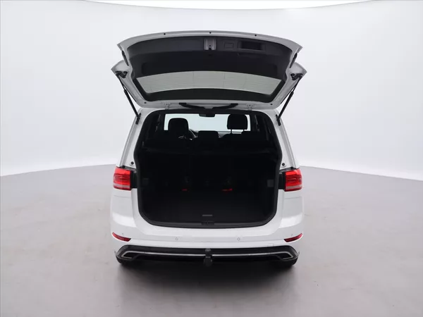 Volkswagen Touran 1,5 TSI 110 kW DSG R-line DPH - foto 9