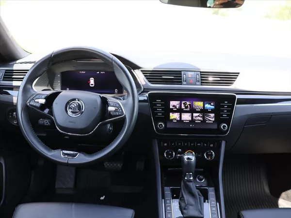Škoda Superb 2,0 TDI 147kW CZ 4x4 L&K DSG D - foto 27