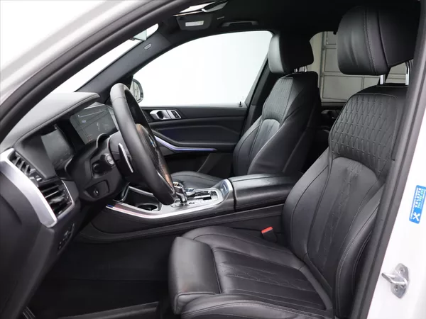 BMW X5 3,0 M50d 294kW CZ DPH FULL SER - foto 13