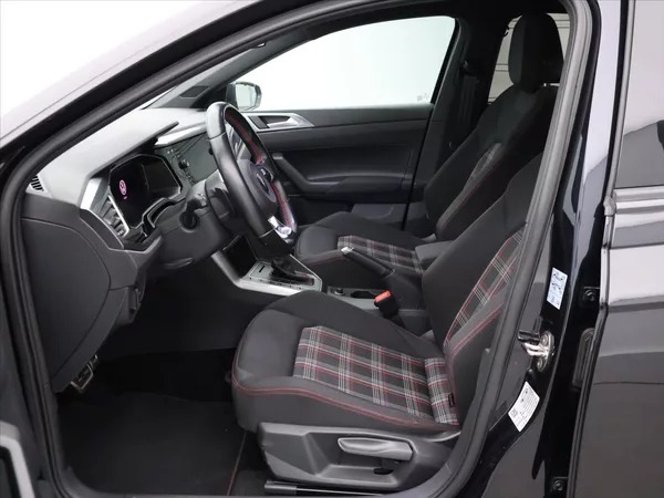 Volkswagen Polo 2,0 TSI GTI DSG Virtual Matrix - foto 11