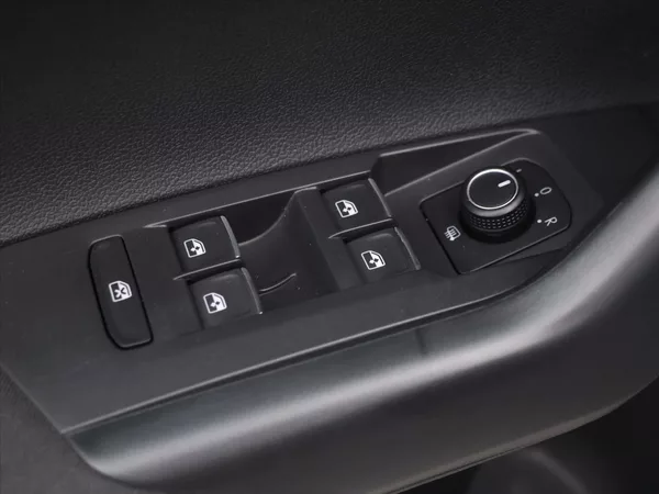 Volkswagen Polo 2,0 TSI GTI DSG Virtual Matrix - foto 16