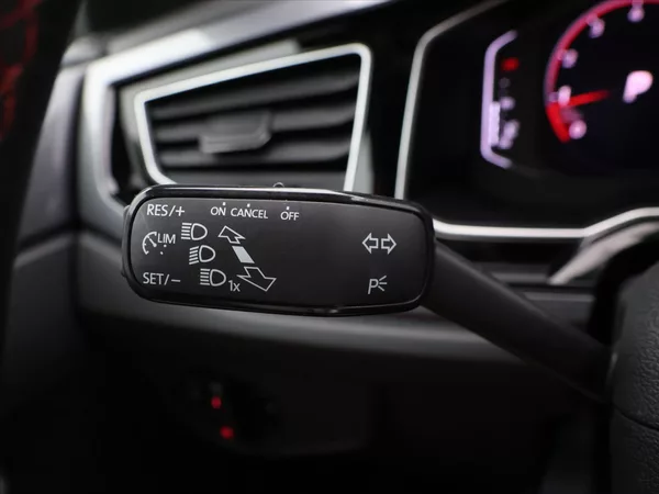 Volkswagen Polo 2,0 TSI GTI DSG Virtual Matrix - foto 18