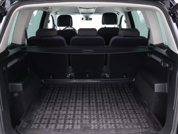 Volkswagen Touran 2,0 TDI 110kW Highline DSG DPH - foto 10