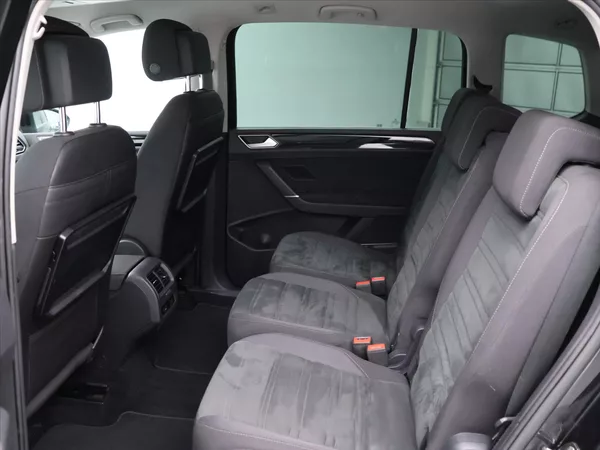 Volkswagen Touran 2,0 TDI 110kW Highline DSG DPH - foto 15