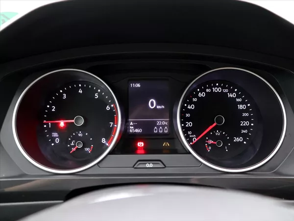 Volkswagen Tiguan 1.4 TSI 110kW LED Navi 1.Maj. - foto 17