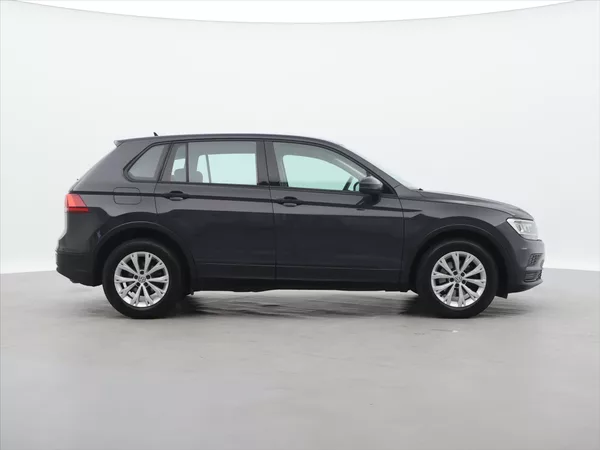 Volkswagen Tiguan 1.4 TSI 110kW LED Navi 1.Maj. - foto 8