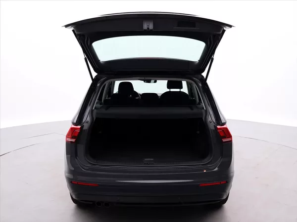 Volkswagen Tiguan 1.4 TSI 110kW LED Navi 1.Maj. - foto 9