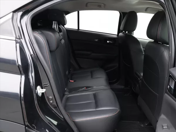 Mitsubishi Eclipse Cross 1,5 T-Mivec 120kW LED Kůže - foto 13