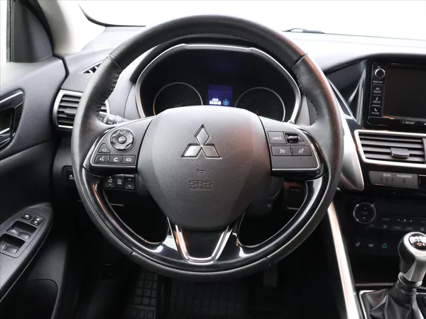 Mitsubishi Eclipse Cross 1,5 T-Mivec 120kW LED Kůže - foto 15