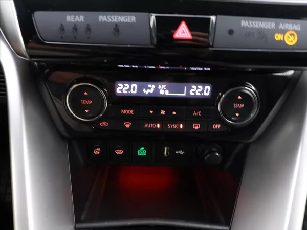 Mitsubishi Eclipse Cross 1,5 T-Mivec 120kW LED Kůže - foto 20