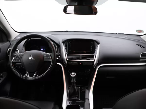 Mitsubishi Eclipse Cross 1,5 T-Mivec 120kW LED Kůže - foto 26